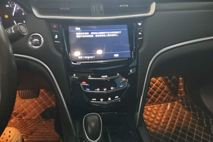 Used Cadillac XTS 2018 28T Elite Edition Audio And AC Panel