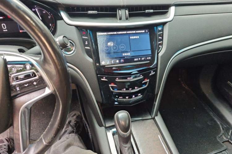 Used Cadillac XTS 2018 28T Tech Edition Audio And AC Panel