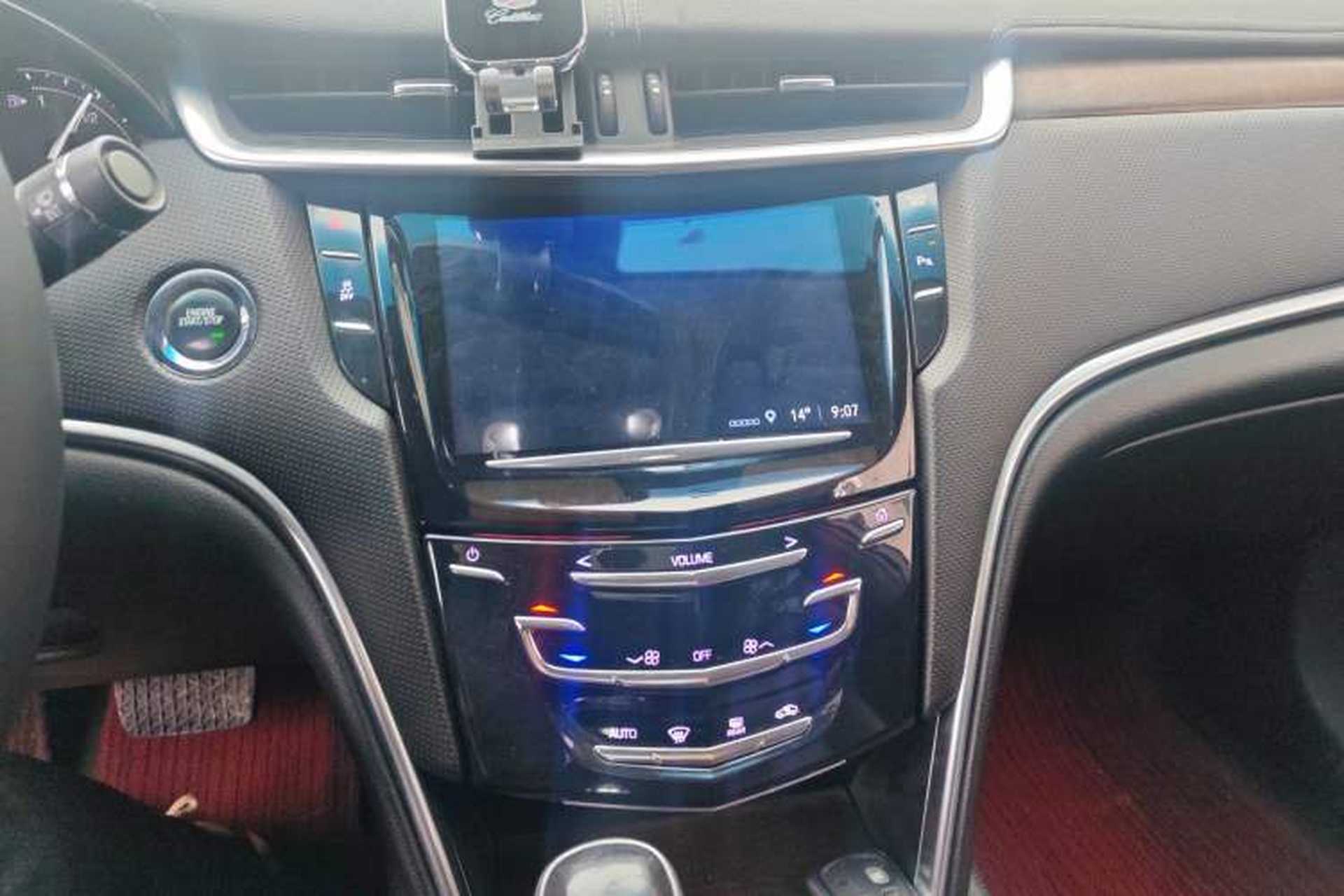 Used Cadillac XTS 2018 28T Elite Edition Audio And AC Panel