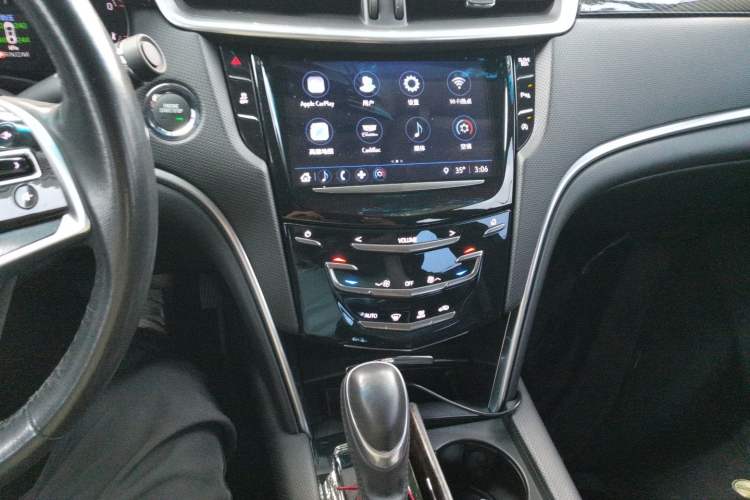 Used Cadillac XTS 2018 28T Tech Edition Audio And AC Panel