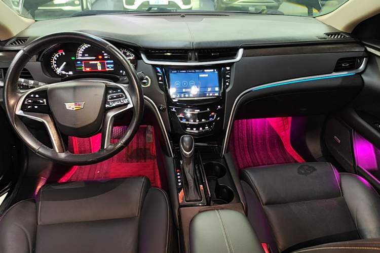 Used Cadillac XTS 2018 28T Elite Edition Audio And AC Panel