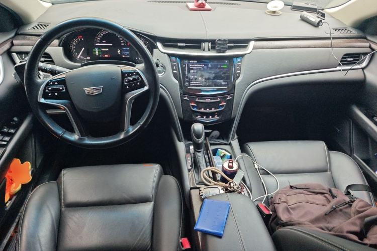 Used Cadillac XTS 2018 28T Elite Edition Center Console