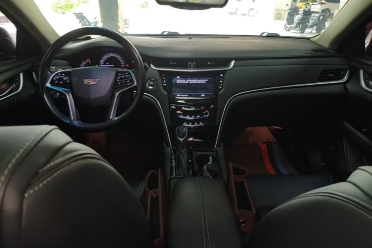 Used Cadillac XTS 2018 28T Tech Edition Center Console