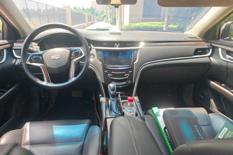 Used Cadillac XTS 2018 28T Elite Edition Center Console