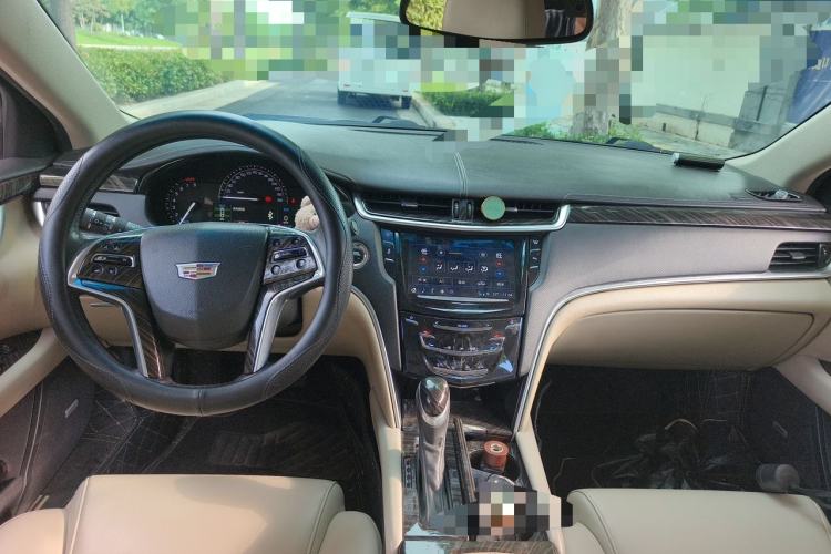 Used Cadillac XTS 2018 28T Tech Edition Center Console
