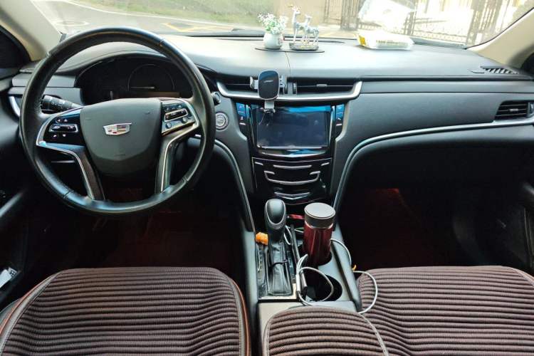 Used Cadillac XTS 2018 28T Tech Edition Center Console