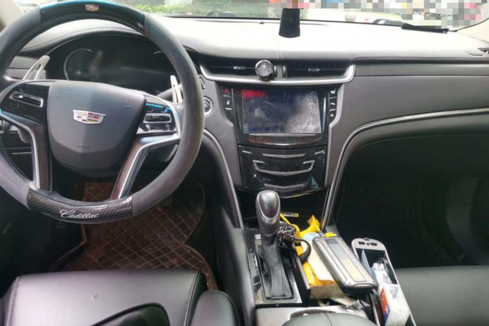 Used Cadillac XTS 2018 28T Tech Edition Center Console