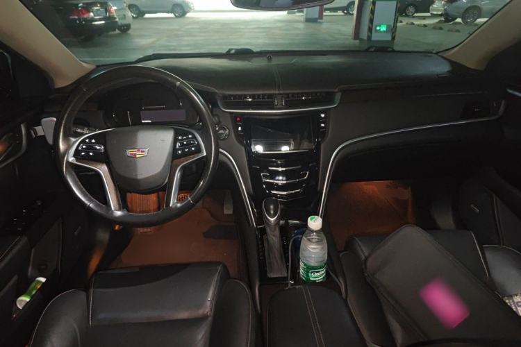 Used Cadillac XTS 2018 28T Elite Edition Center Console