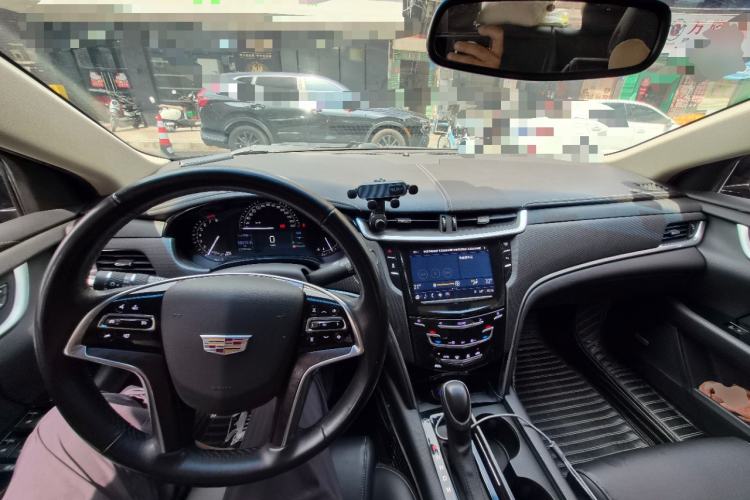 Used Cadillac XTS 2018 28T Tech Edition Center Console