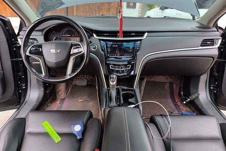 Used Cadillac XTS 2018 28T Tech Edition Center Console