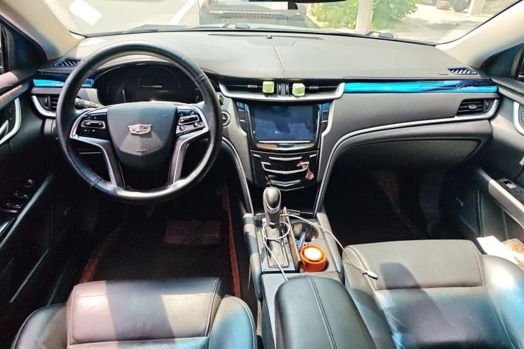 Used Cadillac XTS 2018 28T Elite Edition Center Console