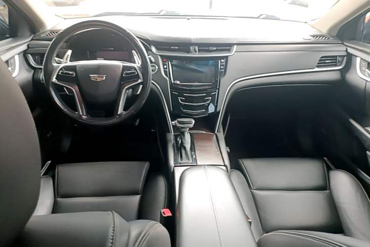 Used Cadillac XTS 2018 28T Tech Edition Center Console