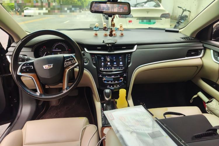 Used Cadillac XTS 2018 28T Tech Edition Center Console