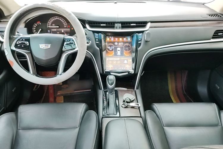 Used Cadillac XTS 2018 28T Elite Edition Center Console