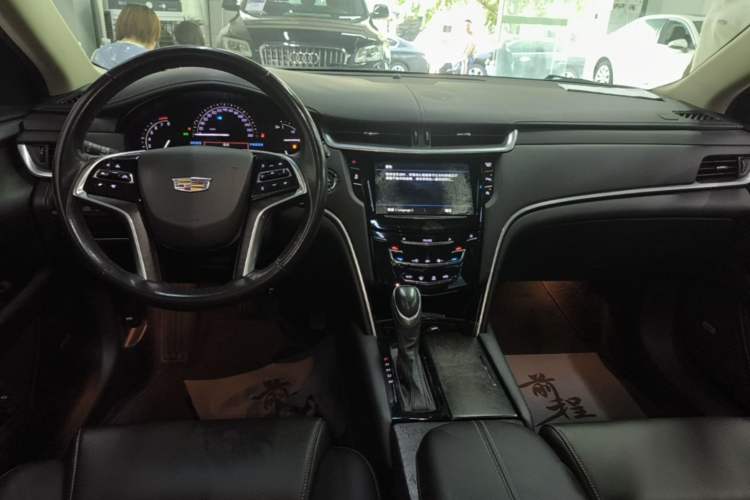 Used Cadillac XTS 2018 28T Tech Edition Center Console