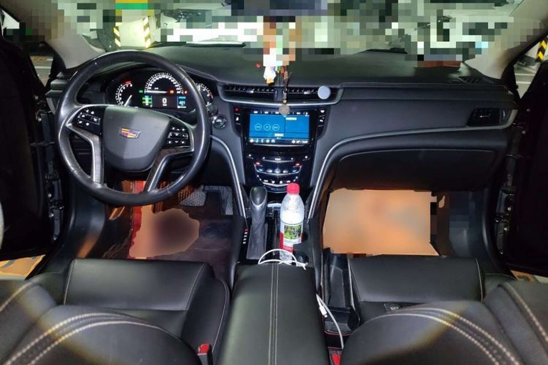Used Cadillac XTS 2018 28T Tech Edition Center Console