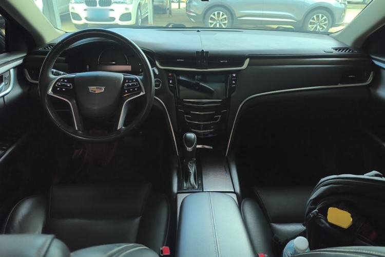 Used Cadillac XTS 2018 28T Elite Edition Center Console