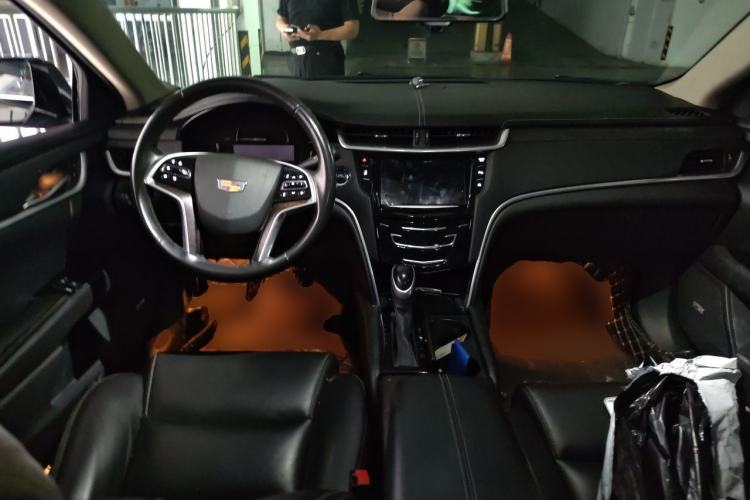 Used Cadillac XTS 2018 28T Tech Edition Center Console