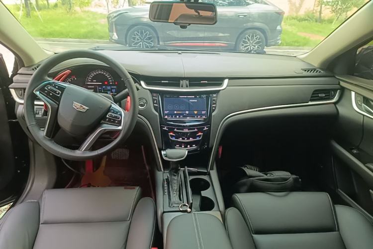 Used Cadillac XTS 2018 28T Tech Edition Center Console