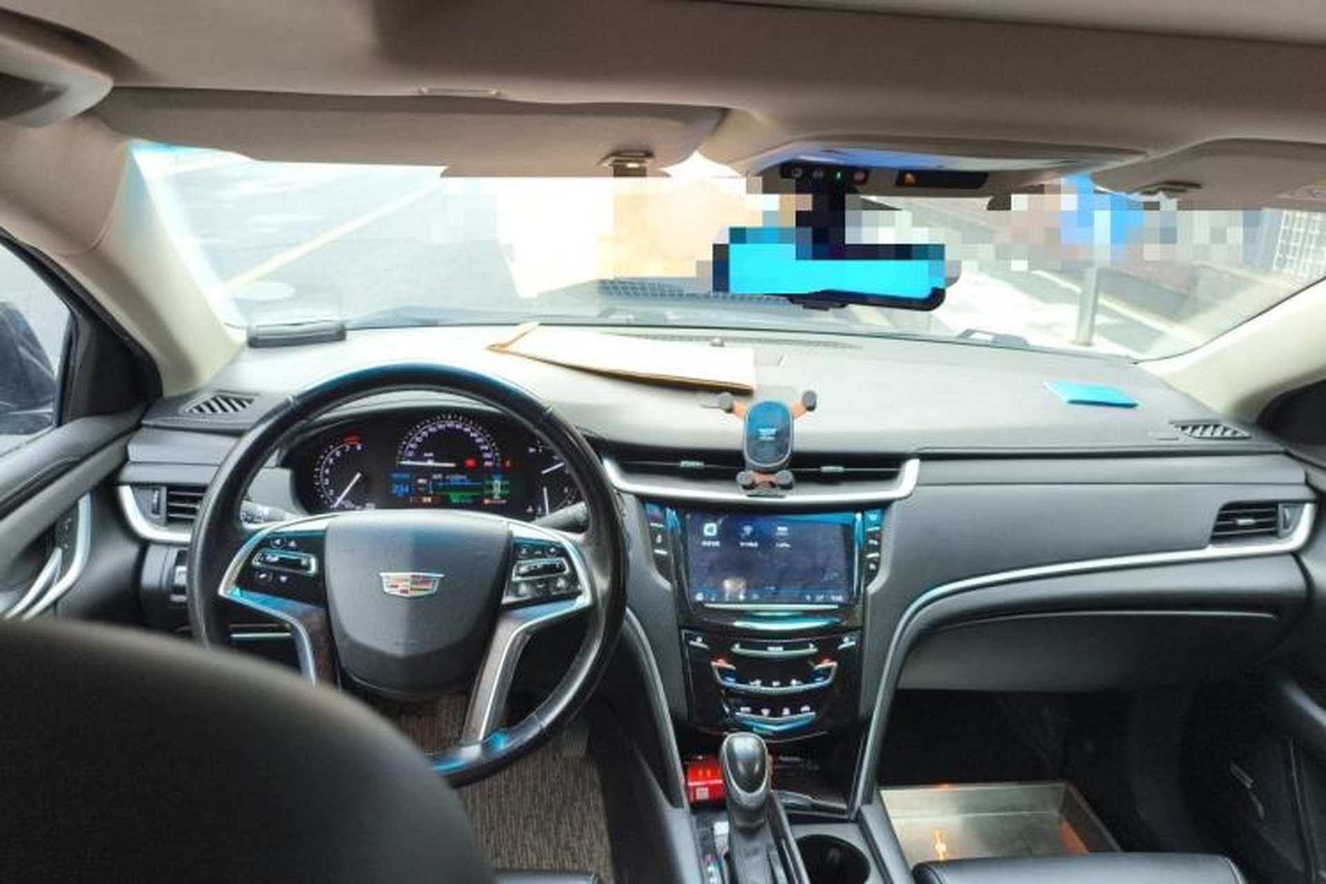 Used Cadillac XTS 2018 28T Tech Edition Center Console