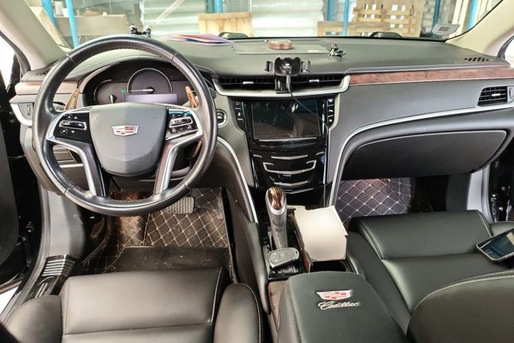 Used Cadillac XTS 2018 28T Tech Edition Center Console