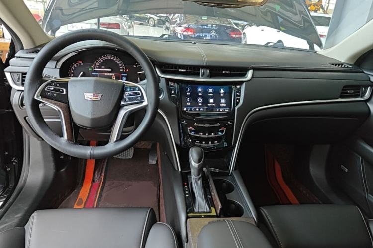 Used Cadillac XTS 2018 28T Tech Edition Center Console