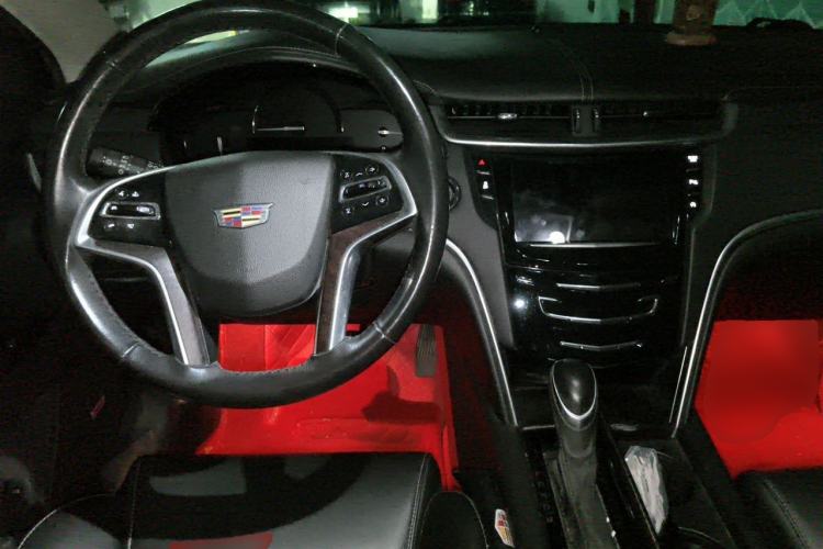 Used Cadillac XTS 2018 28T Tech Edition Center Console