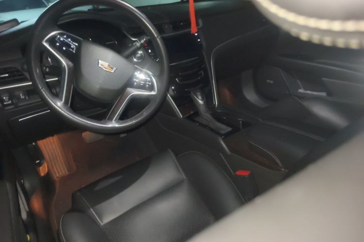 Used Cadillac XTS 2018 28T Tech Edition Center Console