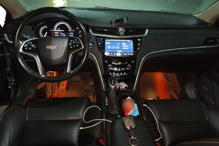 Used Cadillac XTS 2018 28T Tech Edition Center Console