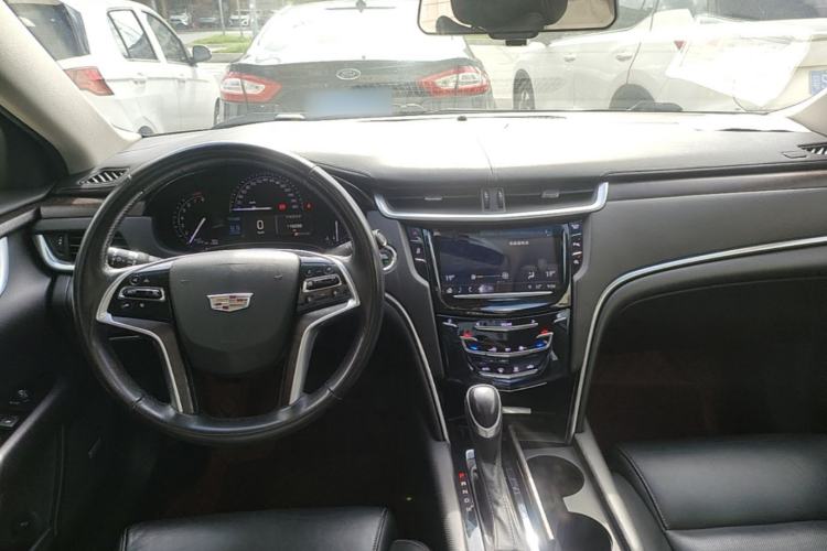 Used Cadillac XTS 2018 28T Elite Edition Center Console