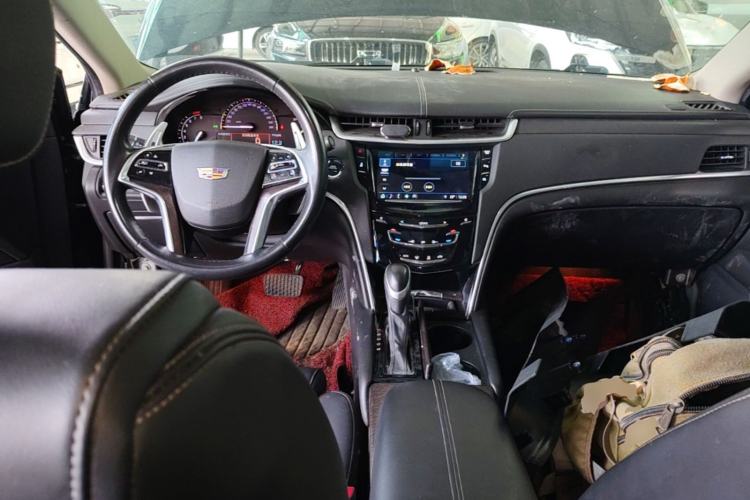 Used Cadillac XTS 2018 28T Tech Edition Center Console