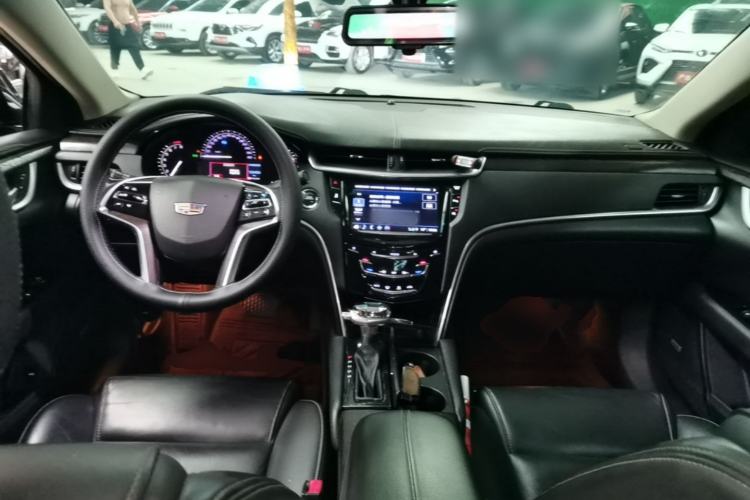 Used Cadillac XTS 2018 28T Elite Edition Center Console