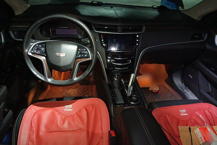 Used Cadillac XTS 2018 28T Elite Edition Center Console
