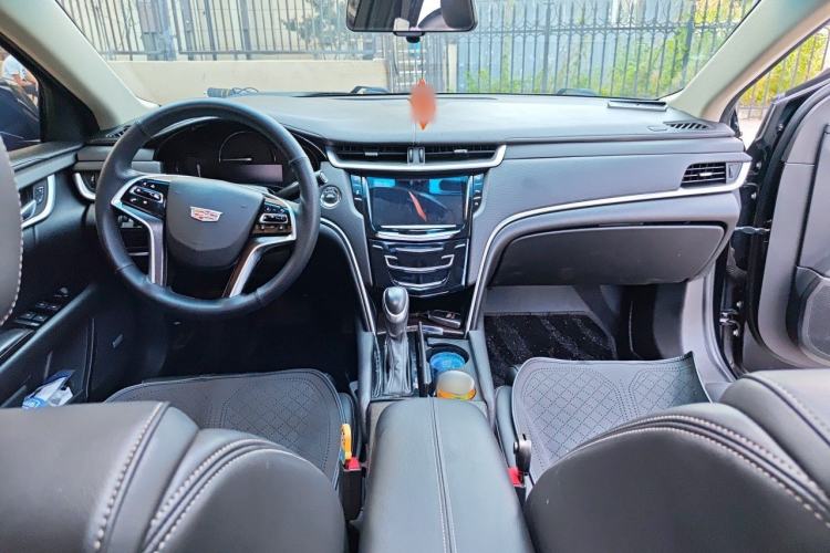 Used Cadillac XTS 2018 28T Tech Edition Center Console