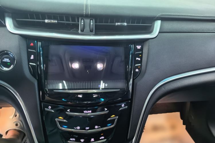Used Cadillac XTS 2018 28T Tech Edition Center Console