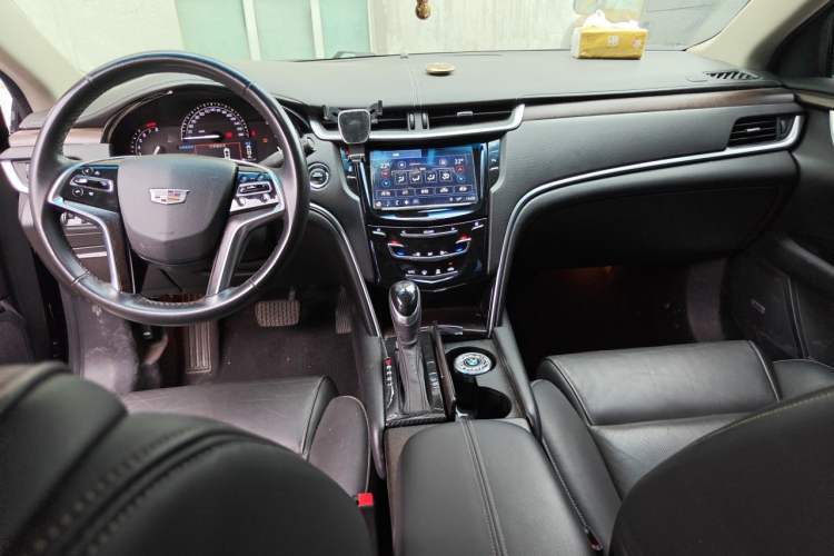 Used Cadillac XTS 2018 28T Elite Edition Center Console