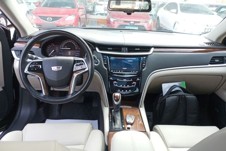 Used Cadillac XTS 2018 28T Elite Edition Center Console