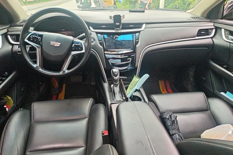 Used Cadillac XTS 2018 28T Tech Edition Center Console