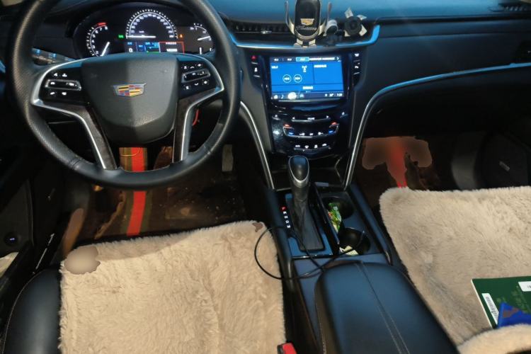 Used Cadillac XTS 2018 28T Tech Edition Center Console