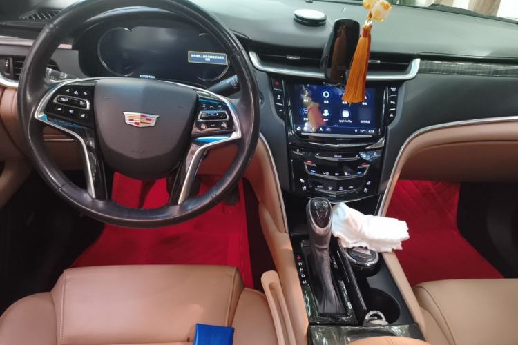 Used Cadillac XTS 2018 28T Luxury Edition Center Console