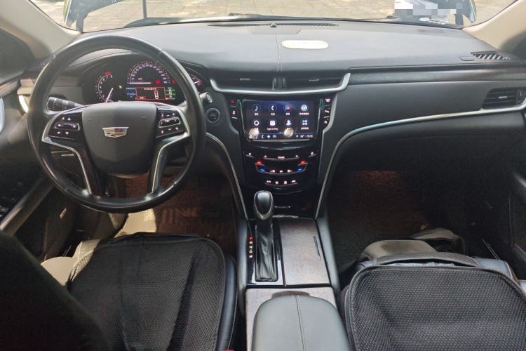 Used Cadillac XTS 2018 28T Elite Edition Center Console