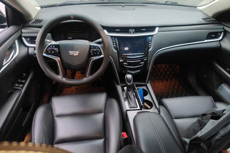 Used Cadillac XTS 2018 28T Tech Edition Center Console
