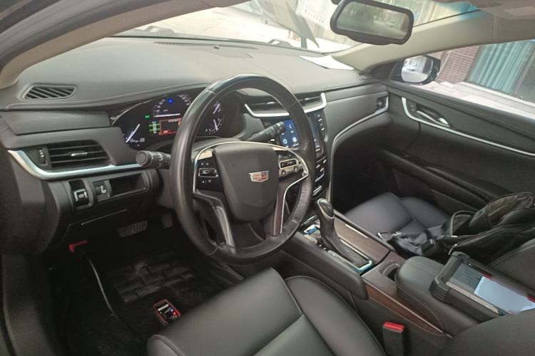Used Cadillac XTS 2018 28T Tech Edition Center Console