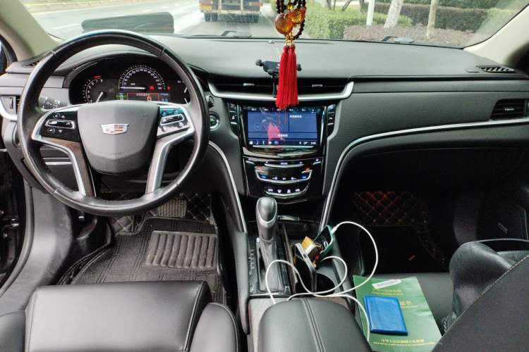 Used Cadillac XTS 2018 28T Tech Edition Center Console