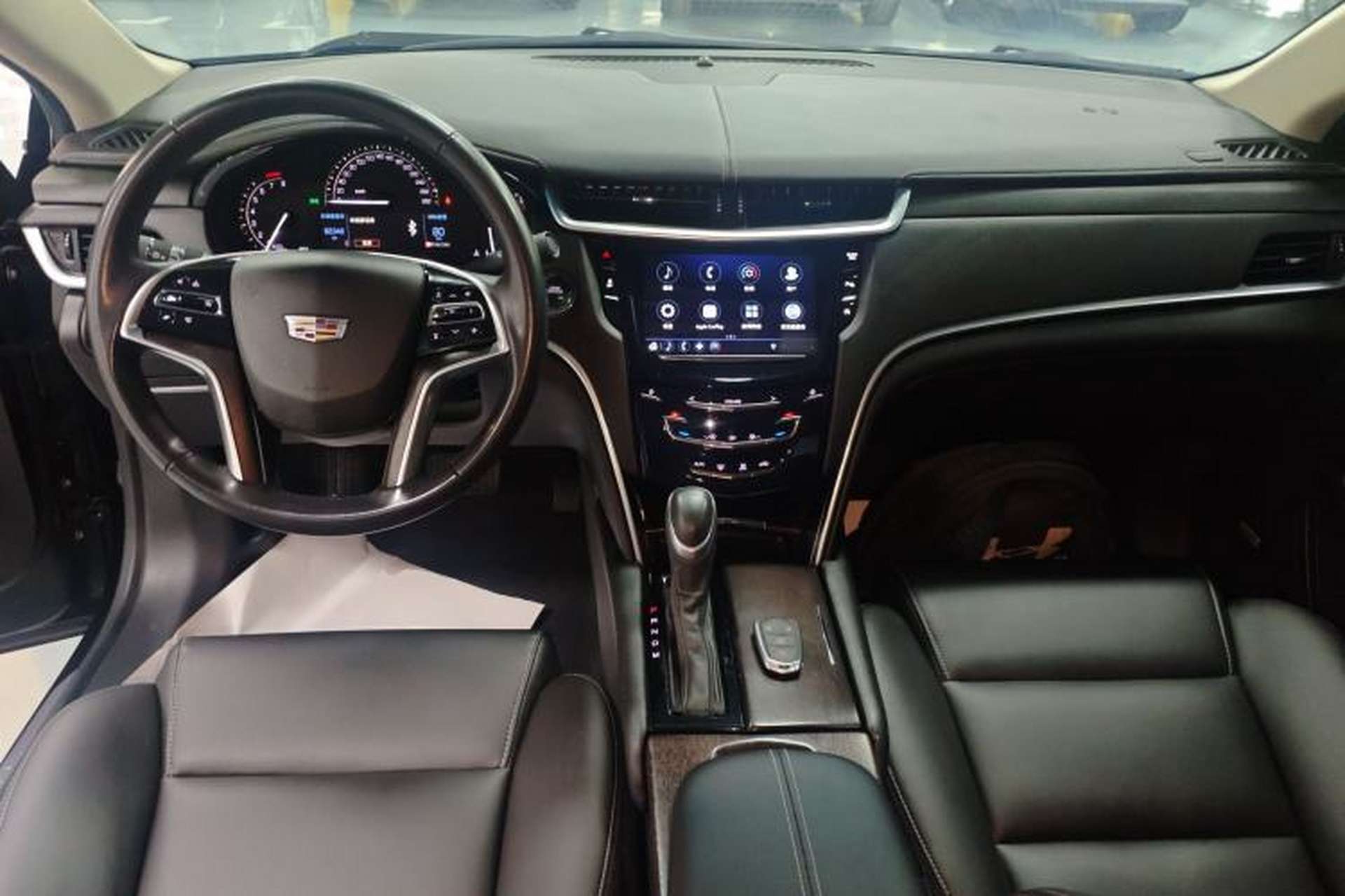 Used Cadillac XTS 2018 28T Tech Edition Center Console