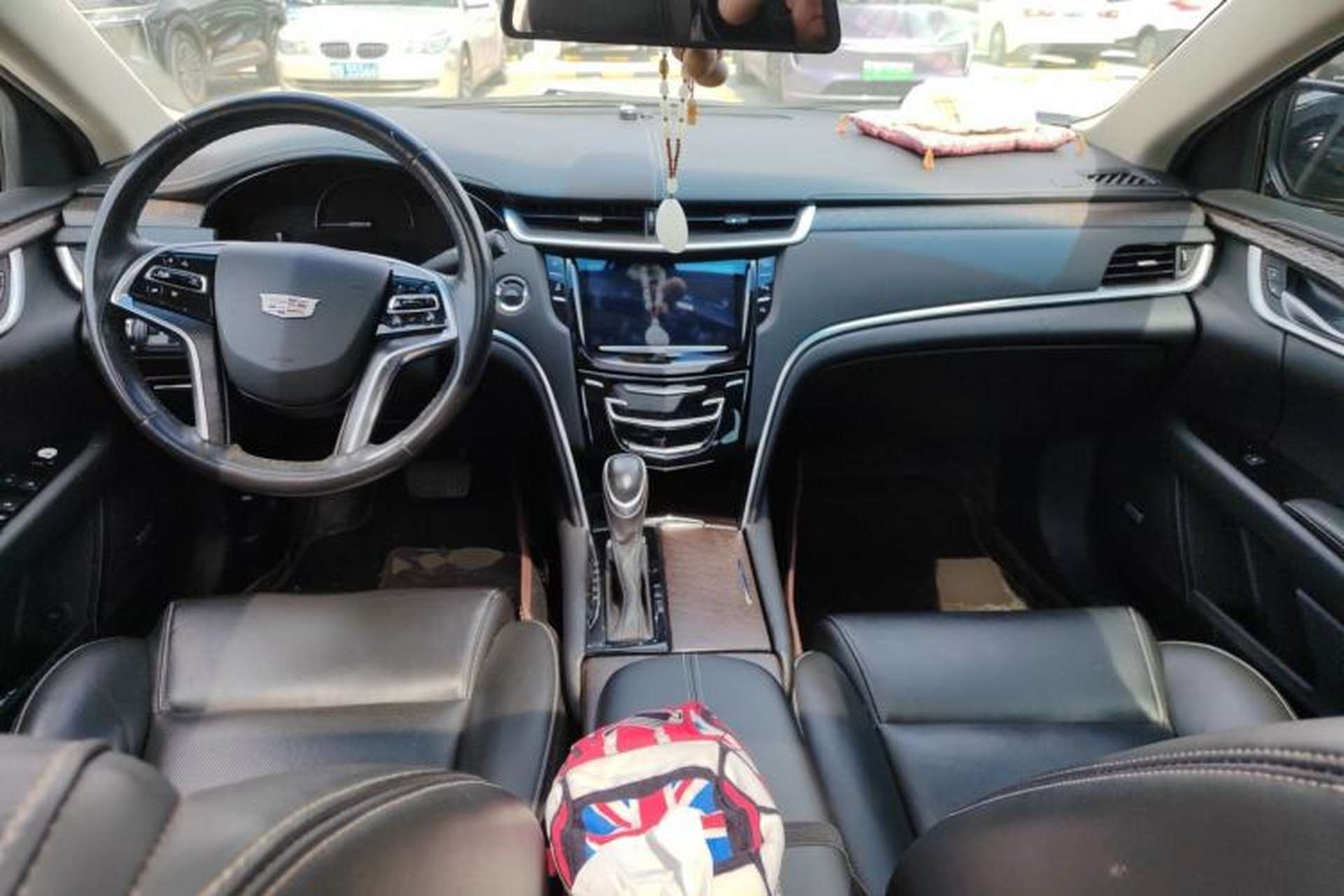 Used Cadillac XTS 2018 28T Elite Edition Center Console