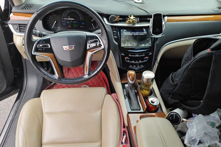 Used Cadillac XTS 2018 28T Elite Edition Center Console
