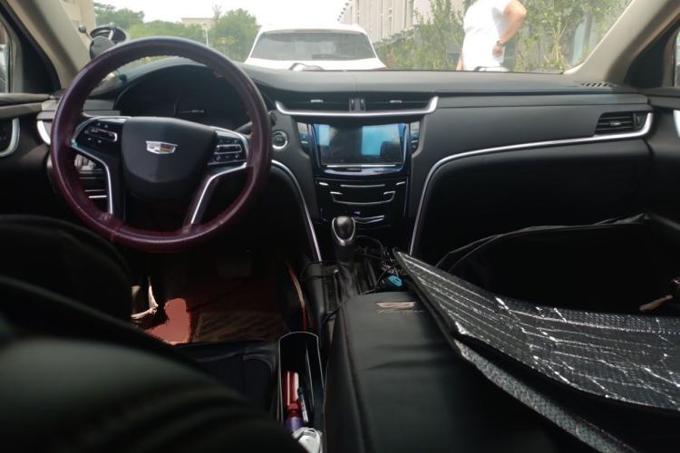 Used Cadillac XTS 2018 28T Tech Edition Center Console