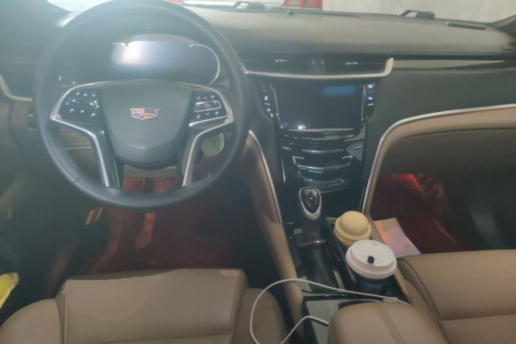 Used Cadillac XTS 2018 28T Luxury Edition Center Console