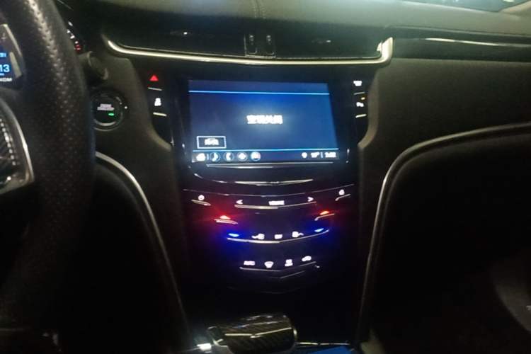 Used Cadillac XTS 2018 28T Tech Edition Center Console